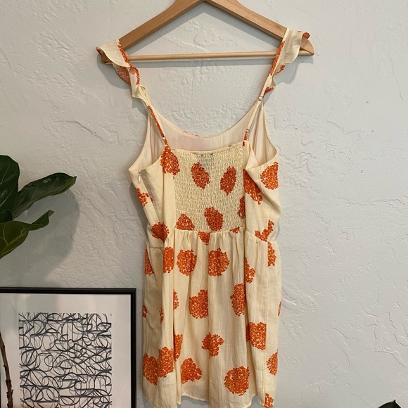 Linen-Feel Yellow Floral Romper - Picture 4 of 8